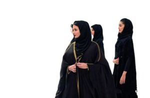 Read more about the article Black Abaya Dresses in Dubai : What is an Abaya / Burqa and everything you need to know about it.